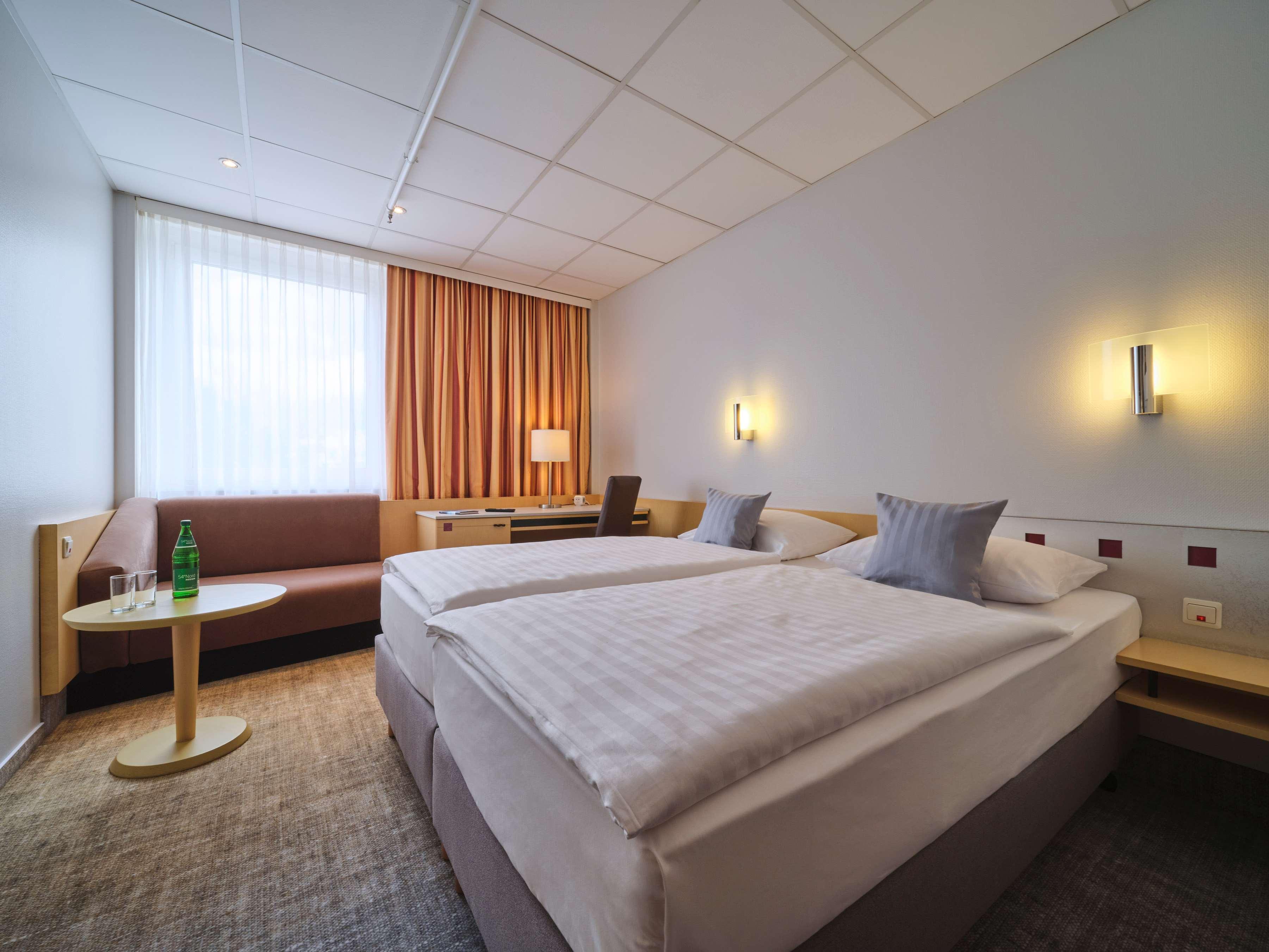 Best Western Hotel Prisma Neumünster Екстериор снимка