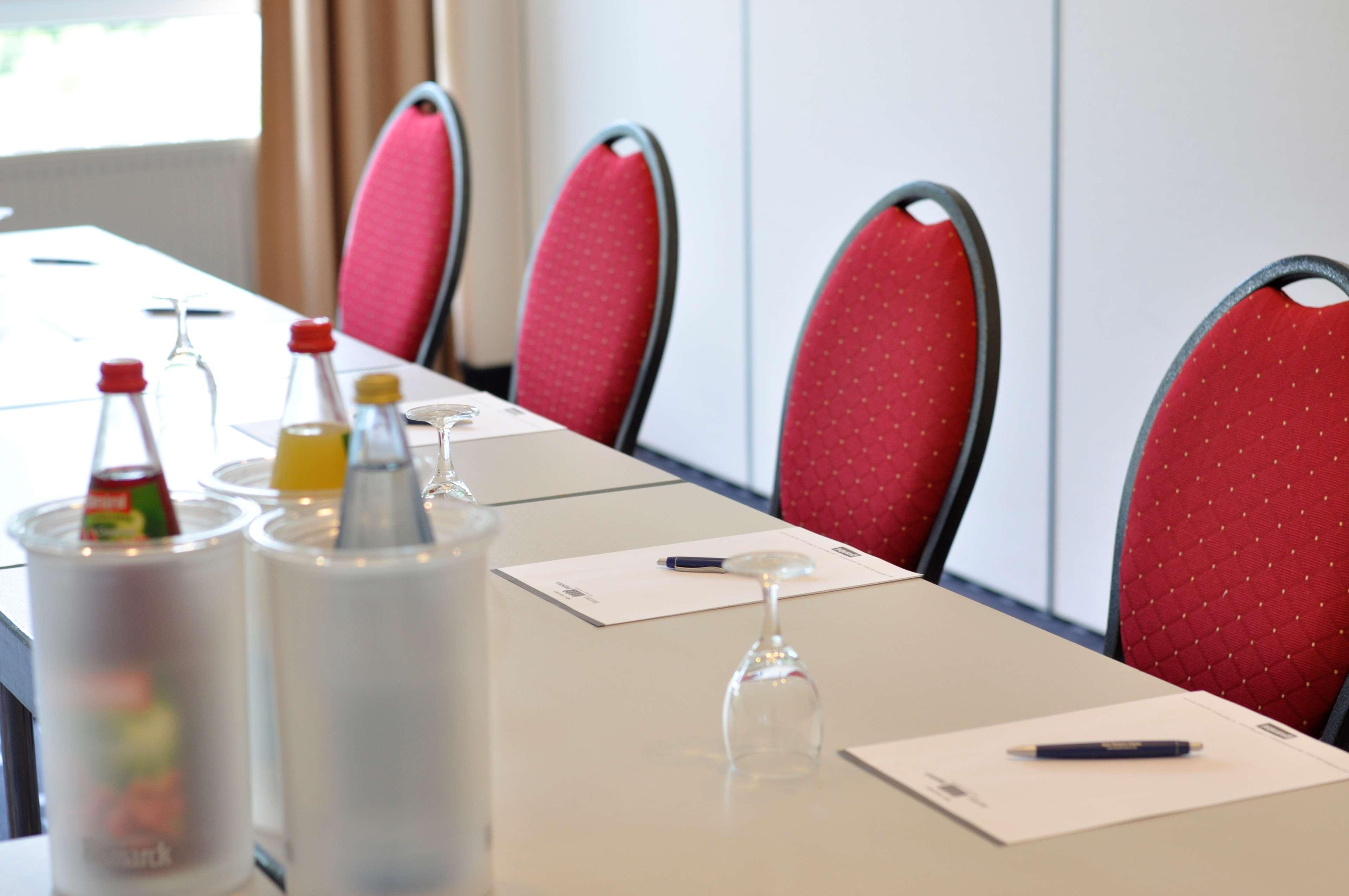 Best Western Hotel Prisma Neumünster Екстериор снимка