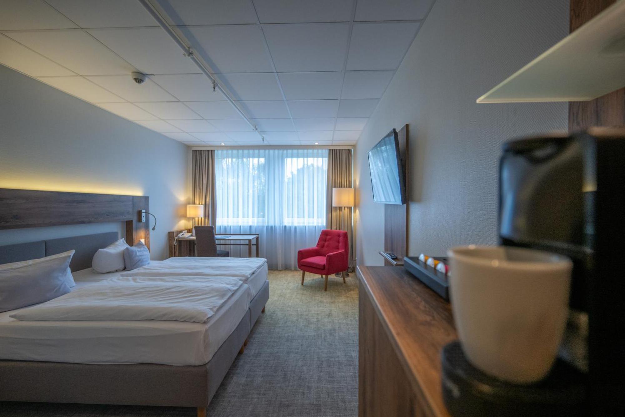Best Western Hotel Prisma Neumünster Екстериор снимка